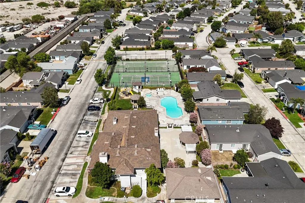 20033 Emerald Creek Drive, Canyon Country, California 91351 home-pic-32